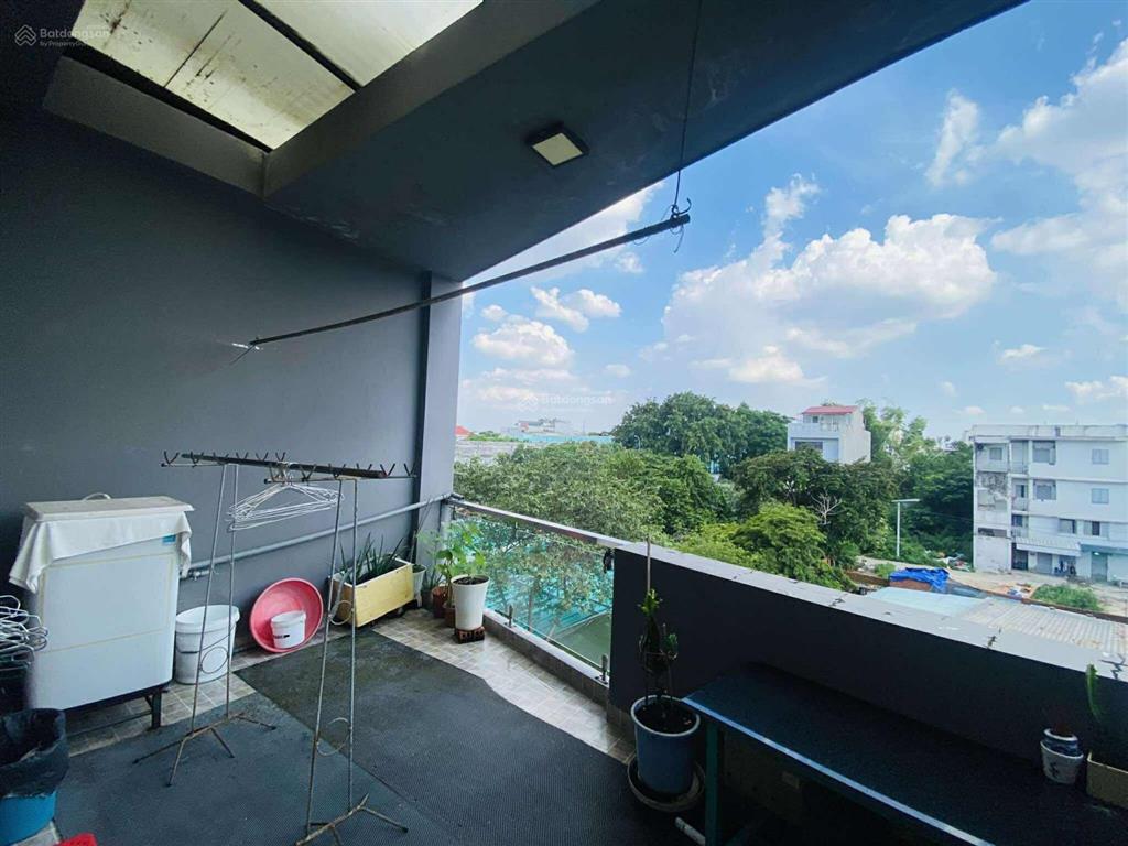 Nhà 3 tầng kiên cố  hxh 4.5m nguyễn duy trinh  full nội thất, dọn vào ở ngay, chỉ 7.5 tỷ!