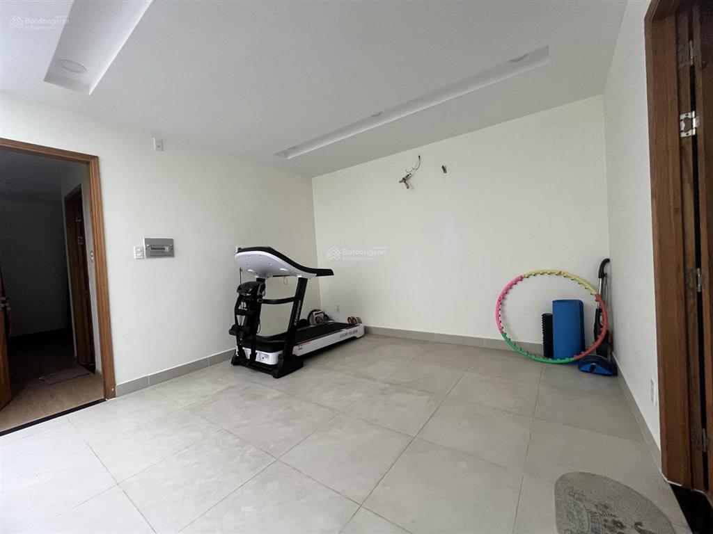 Mặt tiền đường 10m có lề, ngang 6m, hầm 2 ô tô  nhà 5 tầng khu đông thủ thiêm