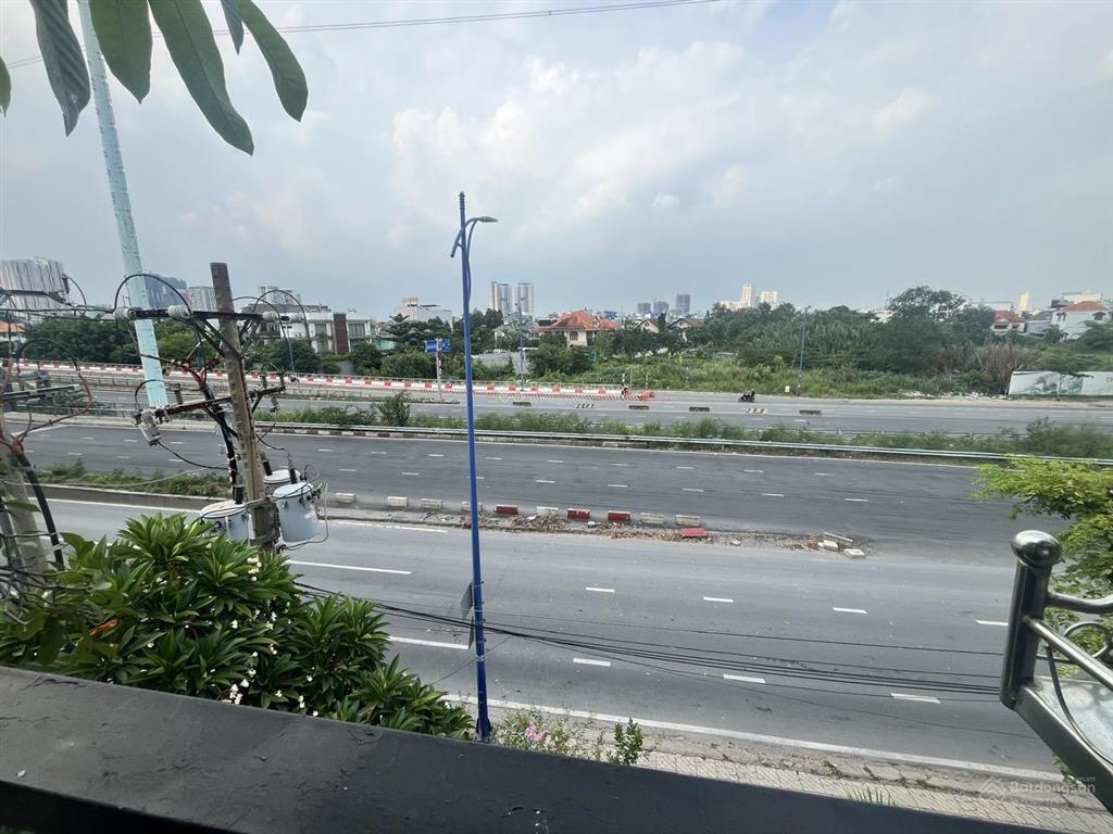 Không mua căn nhà 35 tỷ  mua quỹ đất 160m2 ngang 8m, hai mặt tiếp cận ngay đảo kim cương