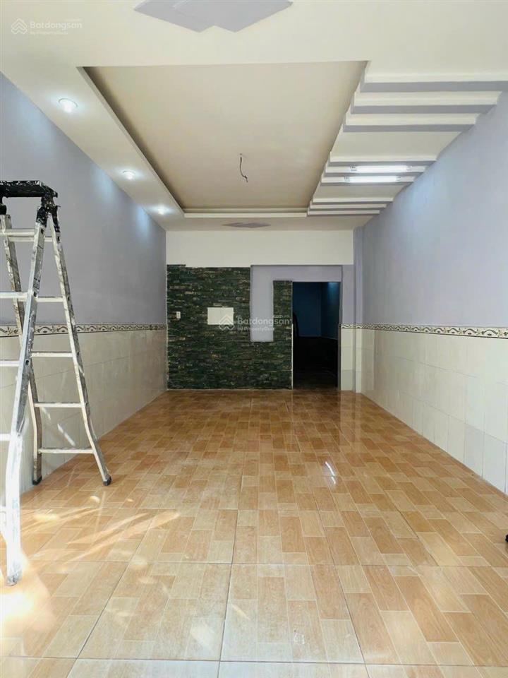 Hẻm ô tô  cách mặt tiền khoảng 5m  nhà 2 tầng giá 3,7 tỷ tại cát lái