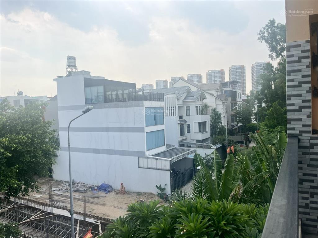 15 tỷ  nhà hai mặt đường đồng văn cống & đường 47  sát đảo kim cương