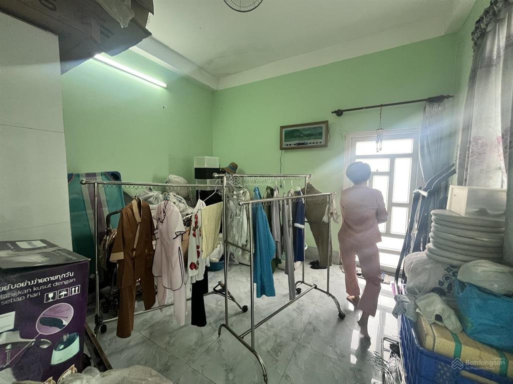 15 tỷ  nhà hai mặt đường đồng văn cống & đường 47  sát đảo kim cương