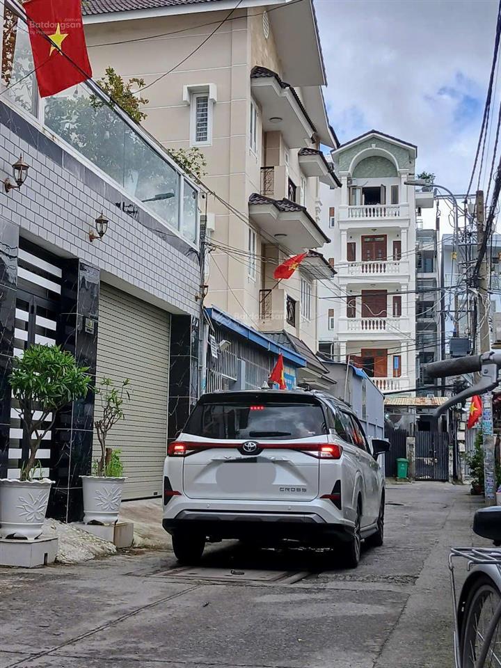 Ngang khủng 8,6m  đường ô tô thông 12m  đang cho thuê 15 triệu/tháng