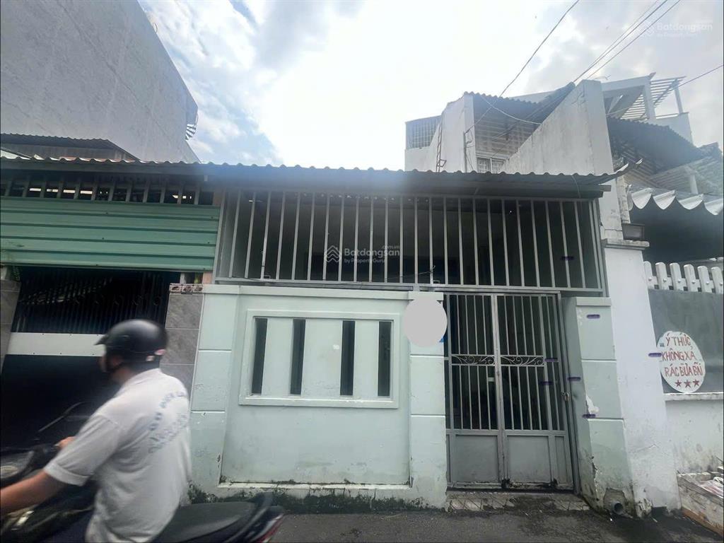 Mặt tiền đường 12m thông bàn cờ  đất nở hậu  bình trưng