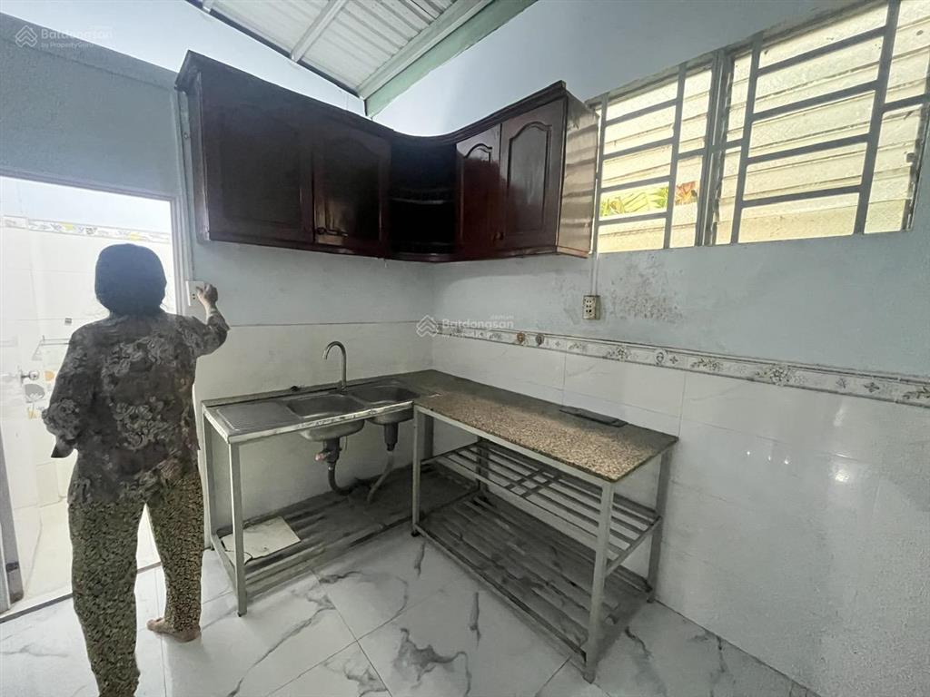 Mặt tiền đường 12m thông bàn cờ  đất nở hậu  bình trưng