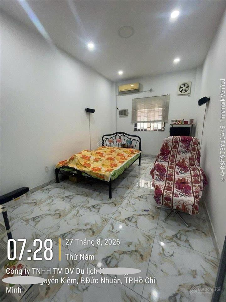 Nhà mới 4 tầng gần ngã tư phú nhuận  211,2m2 sàn  5pn  giá 9.1 tỷ