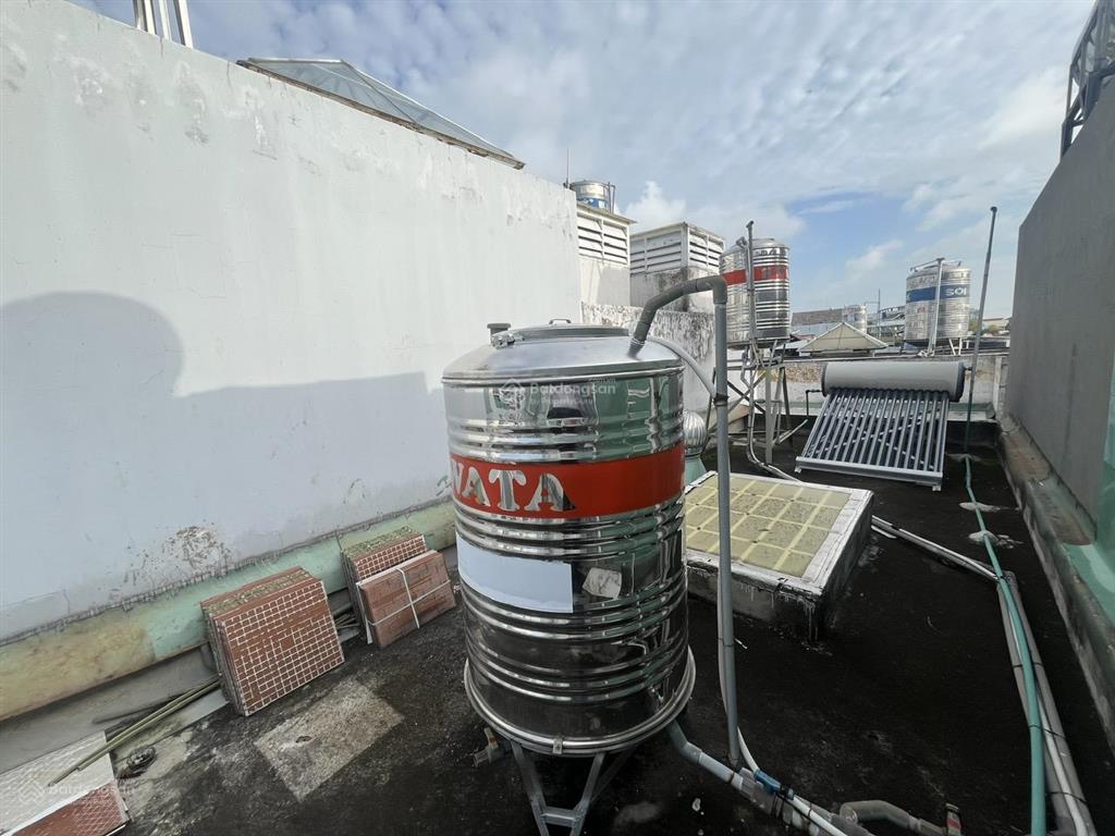 Nhà mới 4 tầng gần ngã tư phú nhuận  211,2m2 sàn  5pn  giá 9.1 tỷ