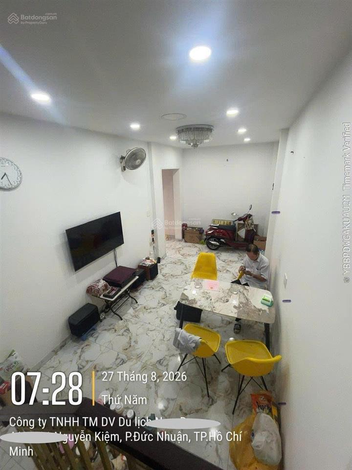 Nhà mới 4 tầng gần ngã tư phú nhuận  211,2m2 sàn  5pn  giá 9.1 tỷ