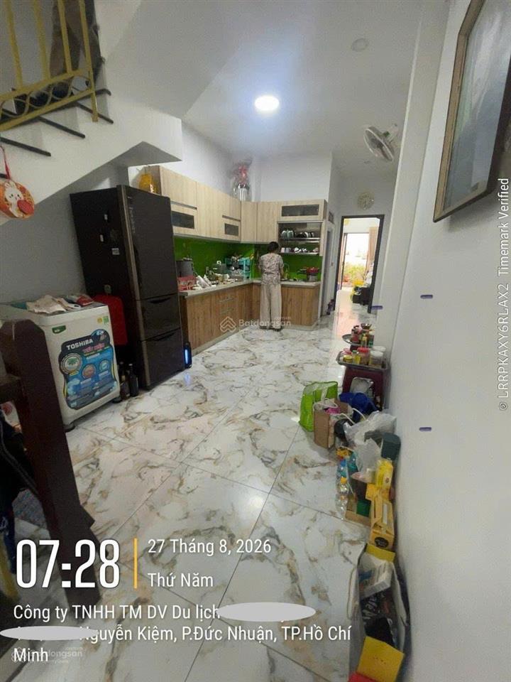 Nhà mới 4 tầng gần ngã tư phú nhuận  211,2m2 sàn  5pn  giá 9.1 tỷ
