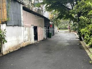 8,9 tỷ  khu đất 109,8m2 nở hậu  hai mặt hẻm trước sau  cách đồng văn cống khoảng 50m