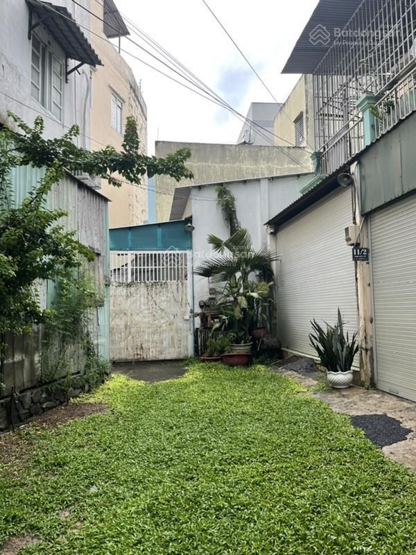 8,9 tỷ  khu đất 109,8m2 nở hậu  hai mặt hẻm trước sau  cách đồng văn cống khoảng 50m