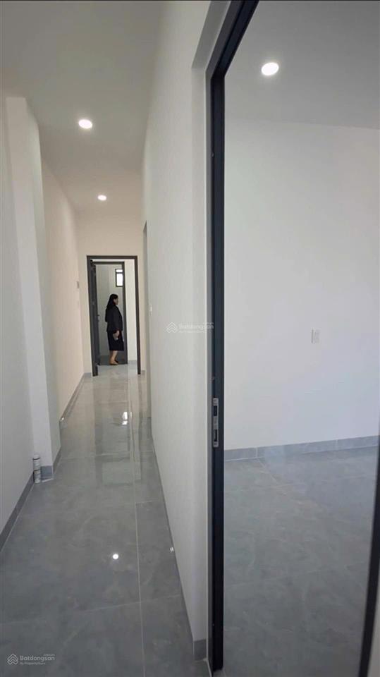 Chỉ còn 1 căn nhà khu đô thị diên lạc  nhà mới đẹp, thiết kế hiện đại, dọn vào ở ngay