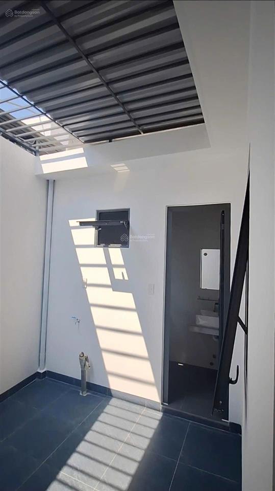 Chỉ còn 1 căn nhà khu đô thị diên lạc  nhà mới đẹp, thiết kế hiện đại, dọn vào ở ngay