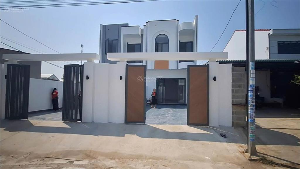Chỉ còn 1 căn nhà khu đô thị diên lạc  nhà mới đẹp, thiết kế hiện đại, dọn vào ở ngay
