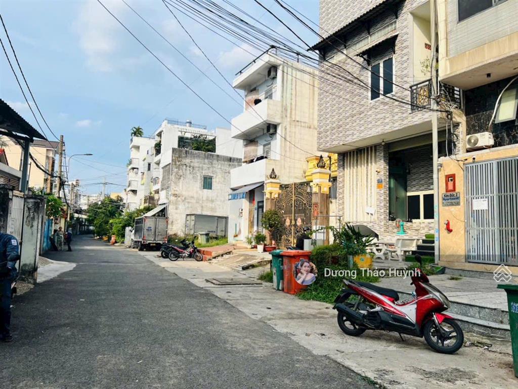 Bán lô đất ngay chợ thủ đức 378m2(10x38) thổ cư 100% đường nhựa 8m xây khách sạn chdv siêu tốt