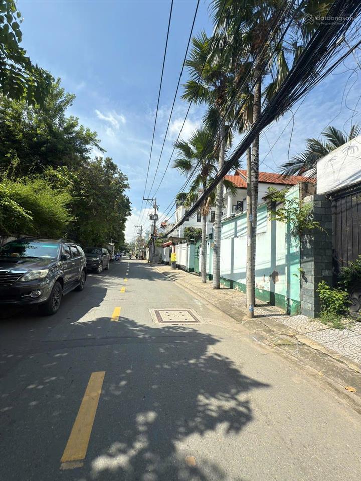 Siêu phẩm biệt thự mặt tiền quốc hương hầm 4 tầng  15,5x33m  503m2  xây hầm 8t giá chỉ 117 tỷ