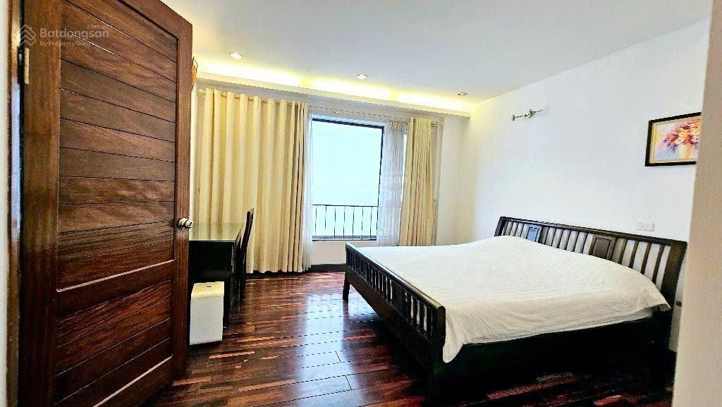 Bán hotel xuân thủy  169m2  12 tầng  194 tỷ  khách sạn quốc tế lô góc, mặt tiền rộng hiếm có