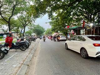 Nhà mặt tiền đường sầm uất bậc nhất nguyễn huy tưởng .
dễ kinh doanh buôn bán
117m2 ngang5m.