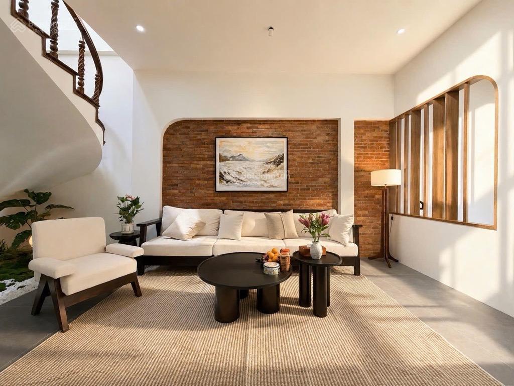 Chào bán nhà mặt tiền  thanh khê, vị trí đẹp cách biển nguyễn tất thành 50m, dt 95m2 2 tầng