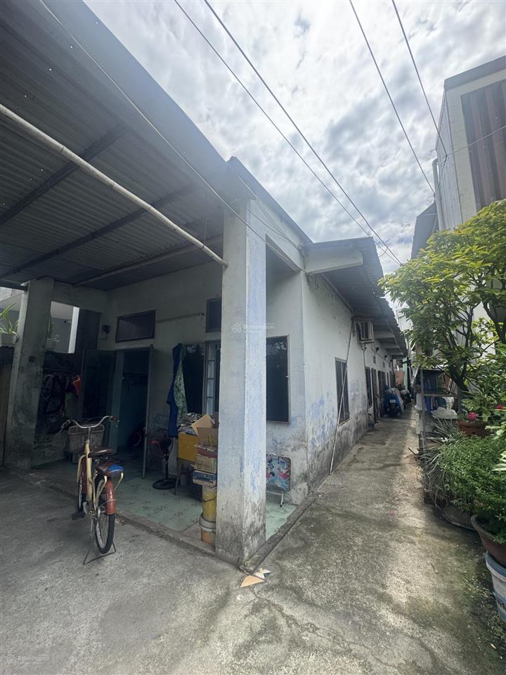 Diện tích 202m2. ngang 8m kiệt ô tô hoà minh. ngô chân lưu đang có dãy trọ 4 phòng. chỉ 3 tỷ x