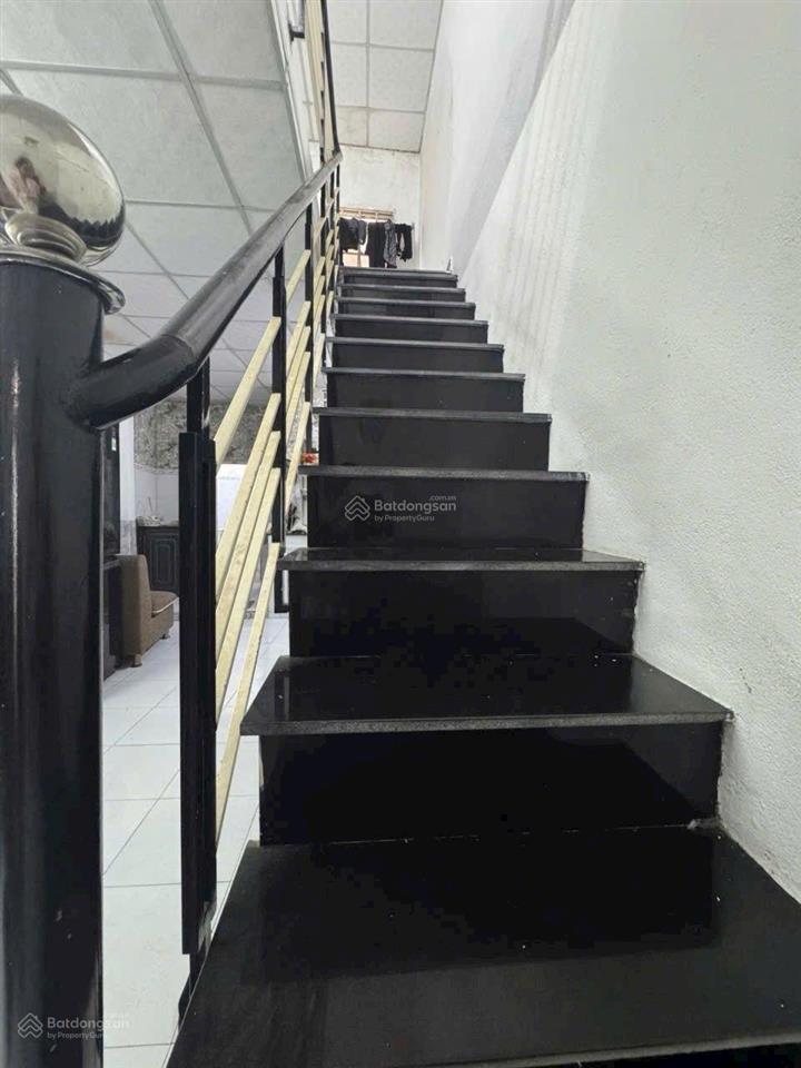Gấp! nhà 2 tầng, hoàng diệu, đất 45m2, giá 2,x tỷ.
 nhà đầy đủ công năng phù hợp gia đình nhỏ