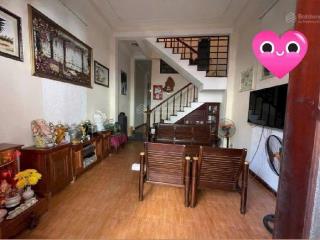 Nhà 2 tầng kiên cố ông ích khiêm 65m2. 3 phòng ngủ. sân để xe. p khách. bếp. ph thờ.