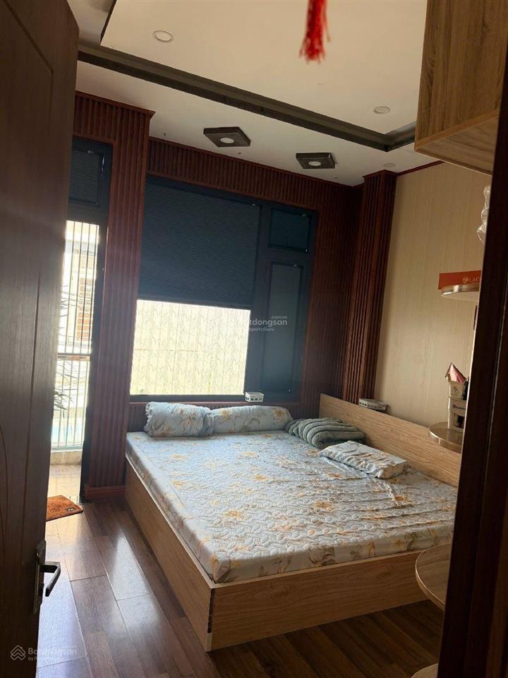 Nhà 4 tầng kiệt ô tô tránh. dt 60m2 full nội thất. 5 phòng ngủ. sân thượng chill chill