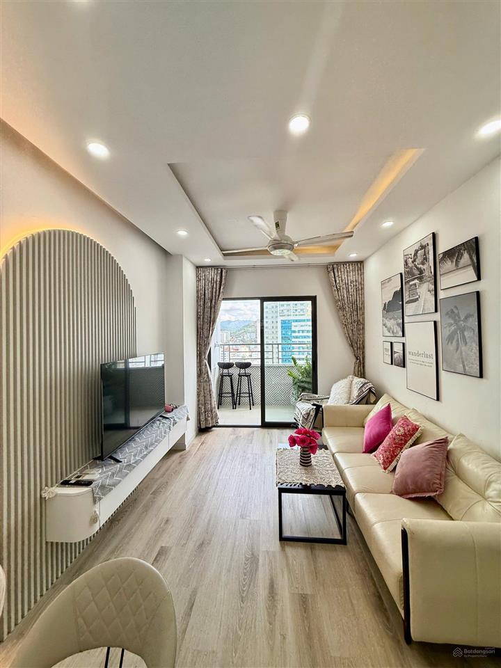 Mường thanh viễn triều căn 1522toà oc1a, view biển, hướng đông bắc, 59 m2 giá 3,5 tỉ ( bao phí )