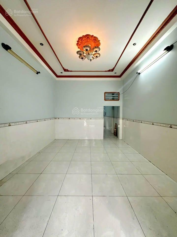 Ngân hàng phát mãi căn nhà đường bùi vân ba, tân thuận đông, q7 dt 3,5x12m (shr)