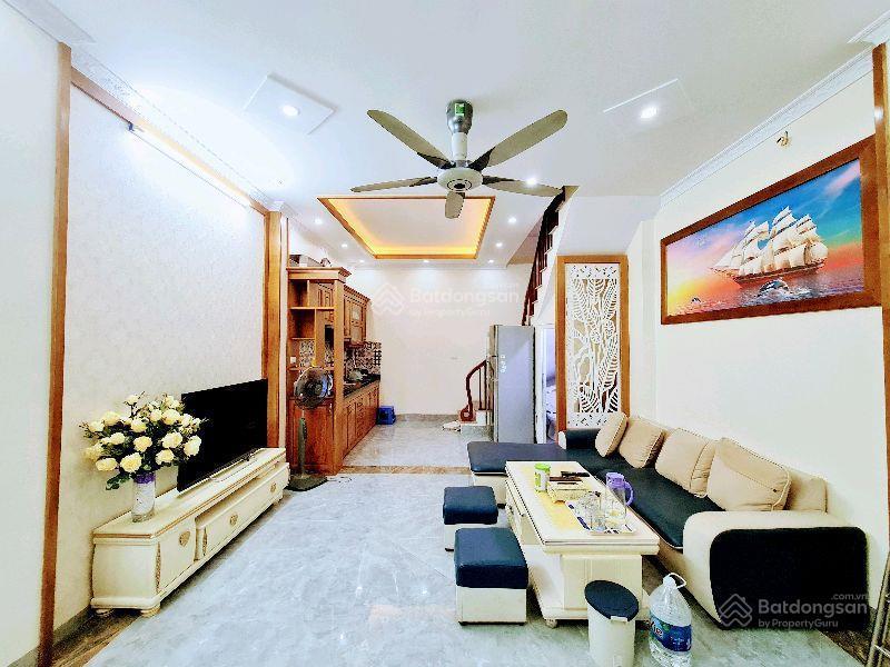 Bán nhà riêng tại đền lừ, 40m² 6t, 8.9 tỷ gần ô tô, nhà đẹp, mặt tiền rộng thông gió tốt sỏ đỏ cc