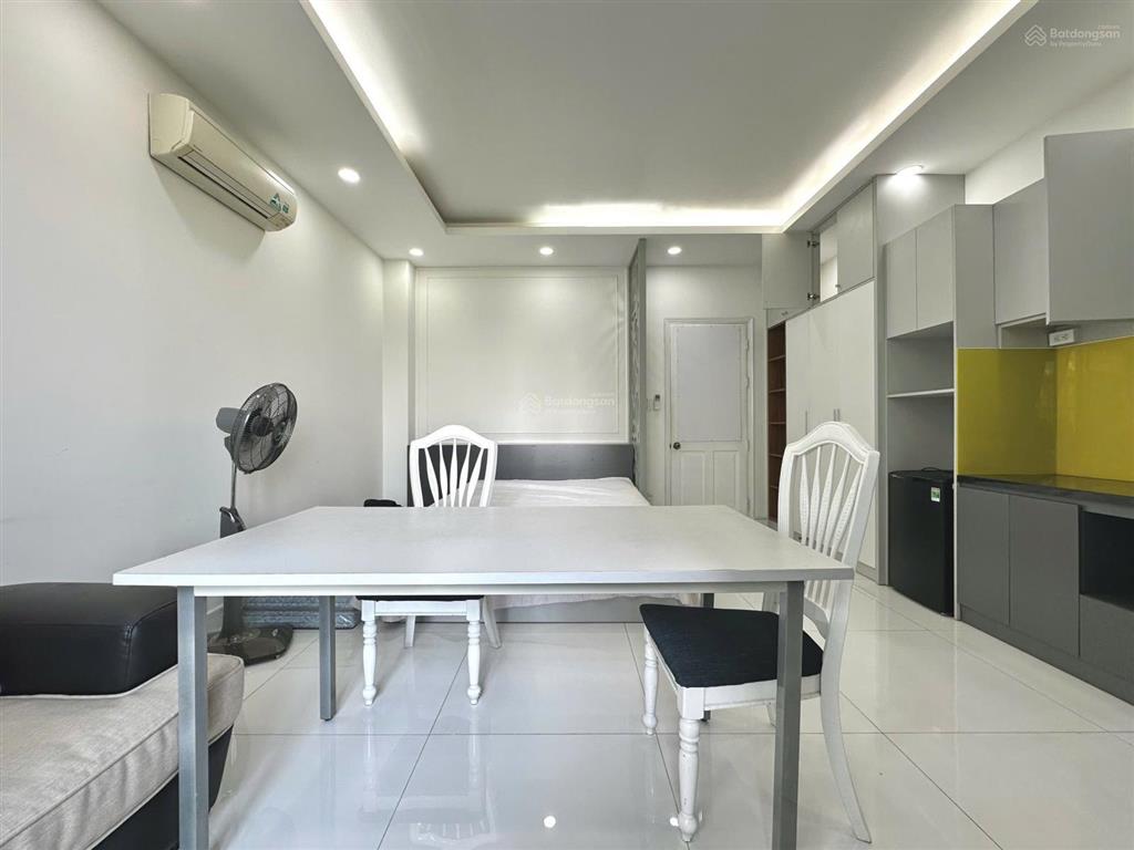 Sắp trống studio ban công  máy giặt riêng  ngay đảo kim cương