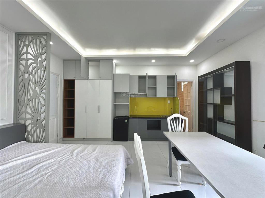 Sắp trống studio ban công  máy giặt riêng  ngay đảo kim cương