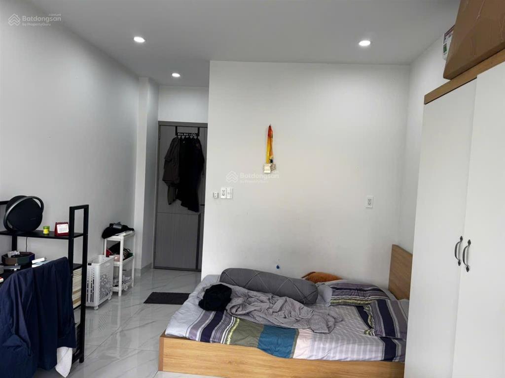 Trống sẵn studio ban công riêng  cho nuôi pet  ngay đảo kim cương