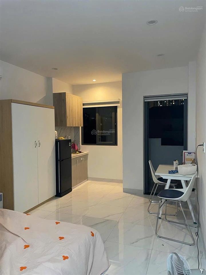 Trống sẵn studio ban công riêng  cho nuôi pet  ngay đảo kim cương