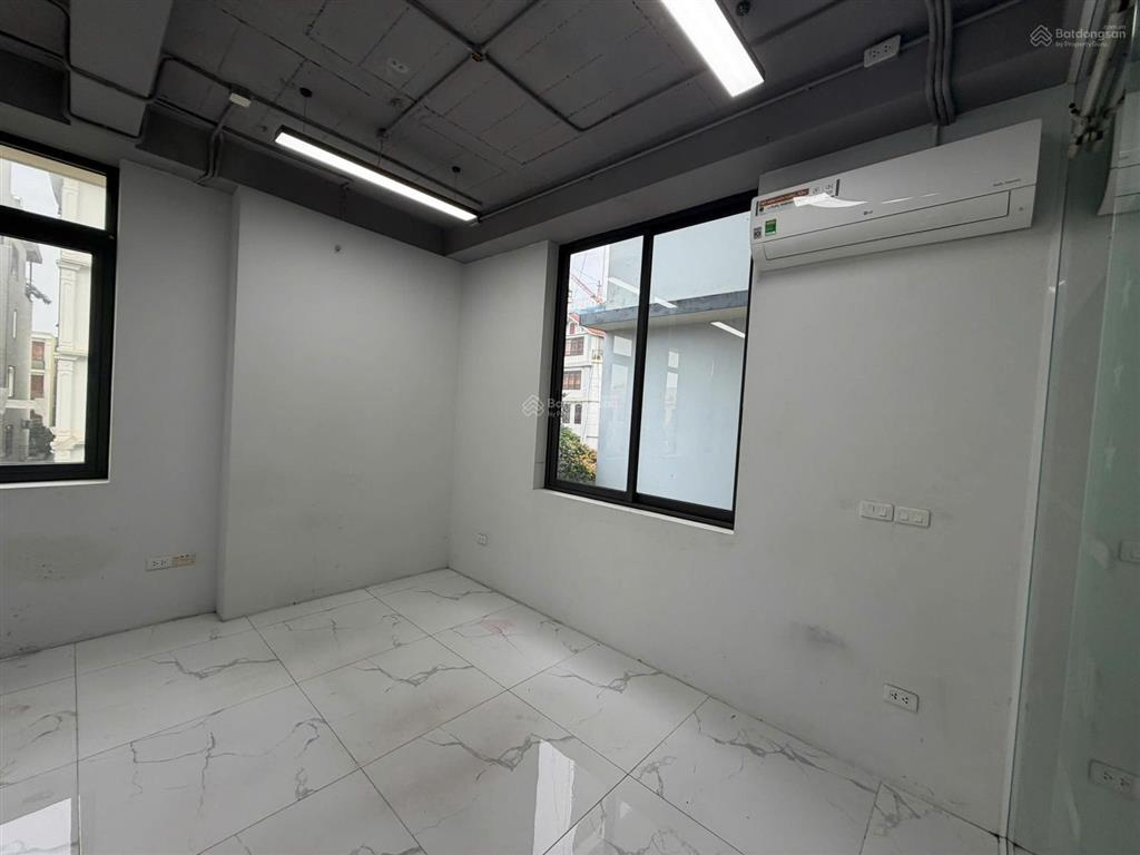 Cho thuê văn phòng 100m2 tại 214 nguyễn xiển  hạ đình  thanh xuân