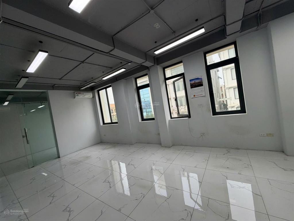 Cho thuê văn phòng 100m2 tại 214 nguyễn xiển  hạ đình  thanh xuân