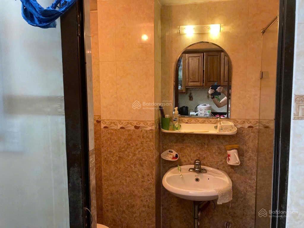 Cho thuê căn hộ 2pn, 1wc tại 97 vọng hà, 10 triệu, 100m2