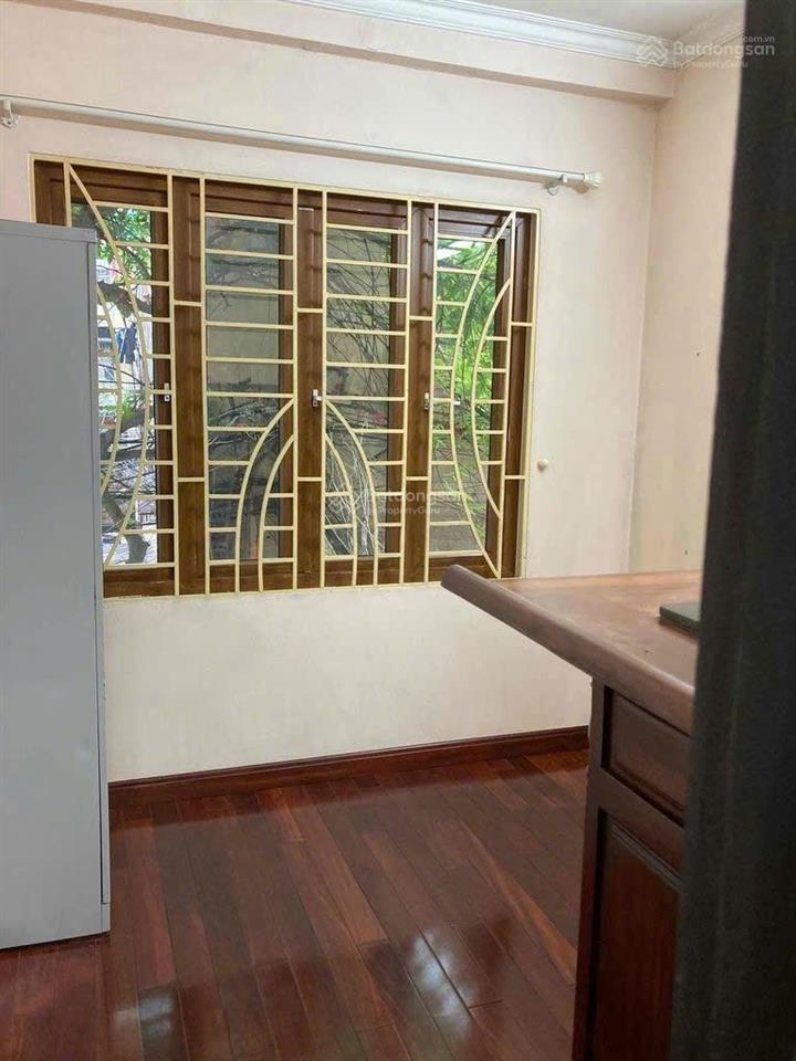 Cho thuê căn hộ 2pn, 1wc tại 97 vọng hà, 10 triệu, 100m2