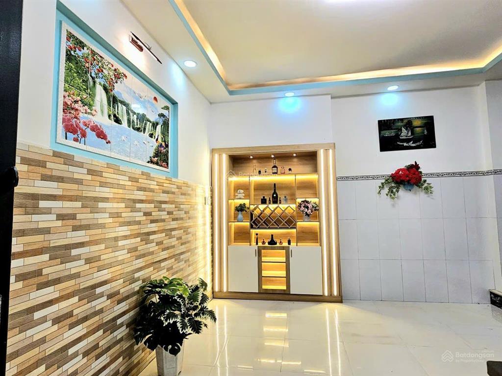 Nhà mới hẻm 1269 phạm thế hiển p5q8