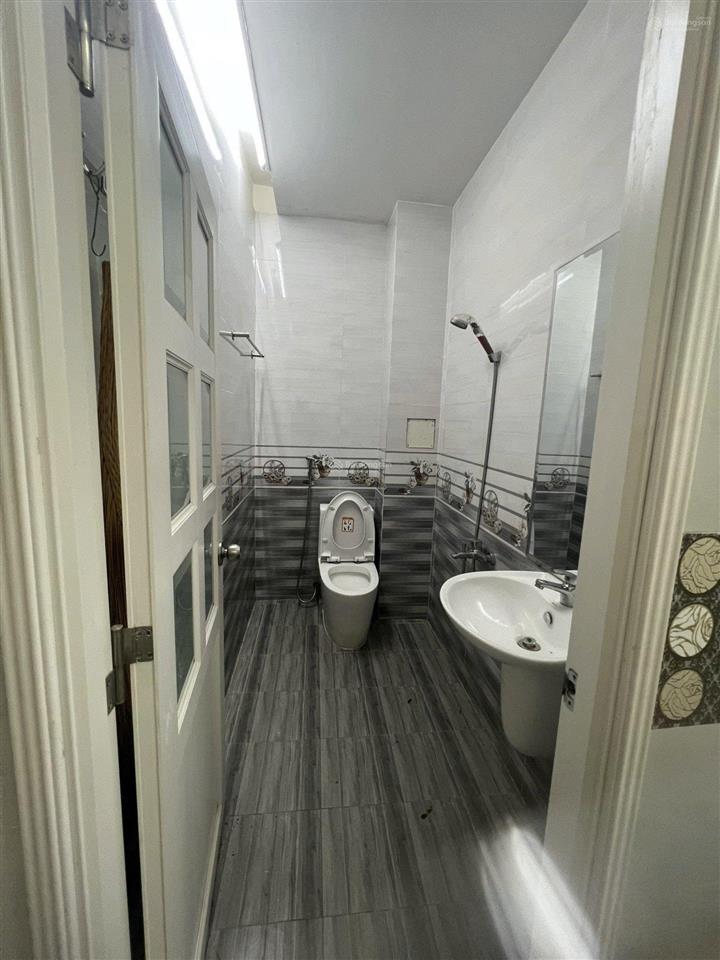 Bán nhà 62m² giá 8,45 tỷ phường 6, gò vấp  xe hơi ngủ trong nhà   0353 548 ***