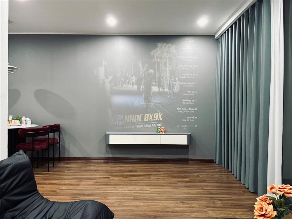 Cần bán căn hộ 50m2 sẵn sổ đỏ view biển hạ long giao dịch ngay  0339 328 ***