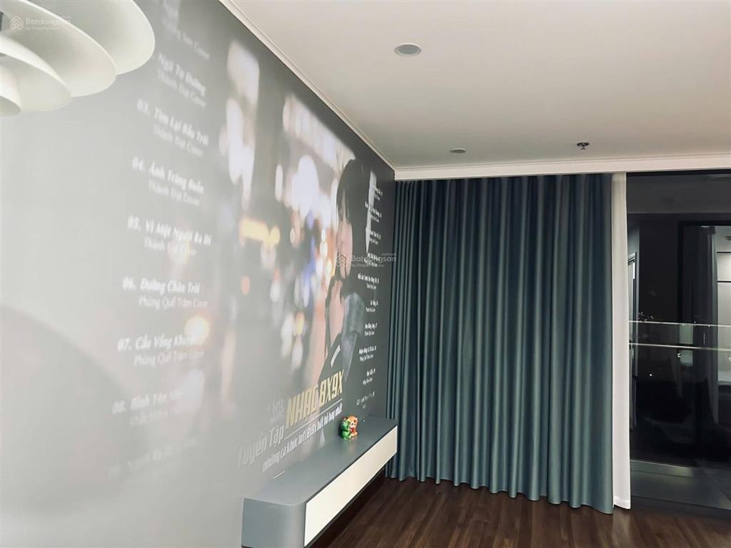 Cần bán căn hộ 50m2 sẵn sổ đỏ view biển hạ long giao dịch ngay  0339 328 ***