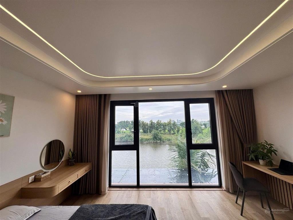 Chỉ với 13,5 tỷ sở hữu ngay shophouse mặt đường tương lai  vinhomes royal island