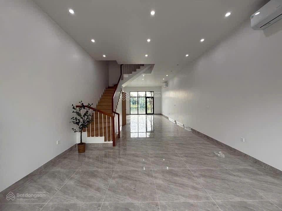 Chỉ với 13,5 tỷ sở hữu ngay shophouse mặt đường tương lai  vinhomes royal island