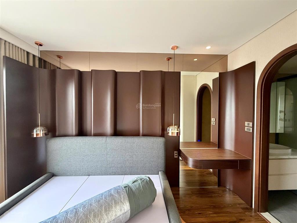 Cho thuê căn hộ 2 ngủ full gỗ đẹp nhất dự án the minato residence