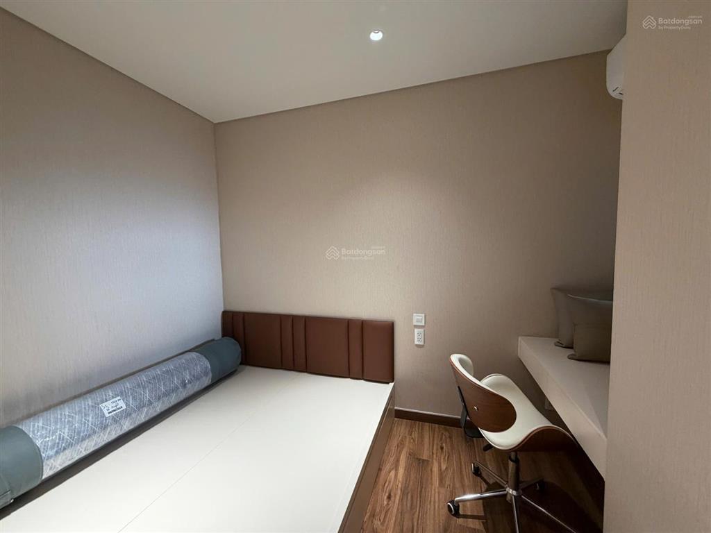 Cho thuê căn hộ 2 ngủ full gỗ đẹp nhất dự án the minato residence