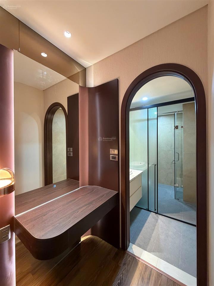 Cho thuê căn hộ 2 ngủ full gỗ đẹp nhất dự án the minato residence