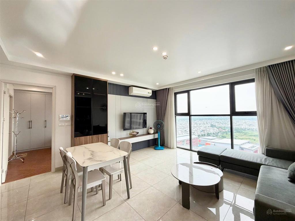 Cho thuê căn hộ cao cấp 2pn tại the minato residence ct2