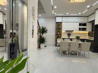 Bán nhà tam trinhmai động 37mx5t mt 6,5m