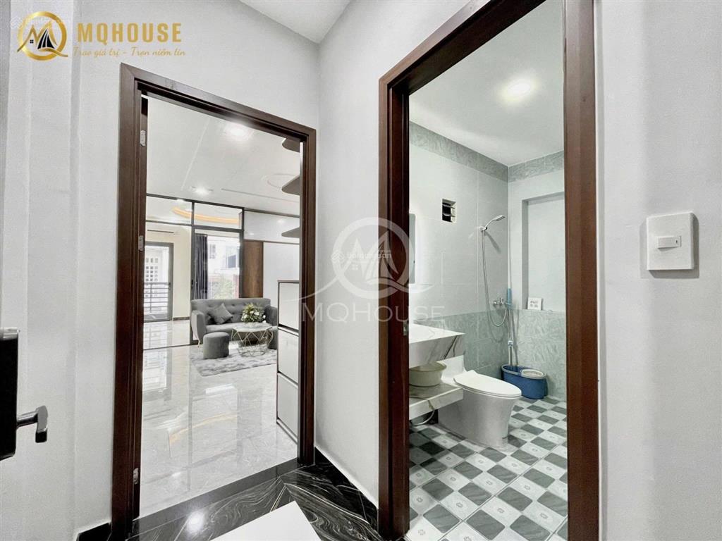 Căn hộ 1pn ngay chợ hoàng hoa thám  full nội thất ở liền